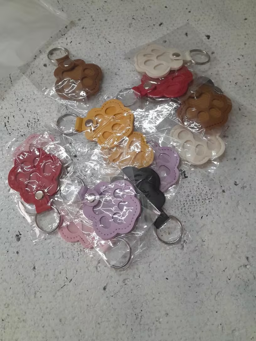 Foto publicada por un comprador — Huellita Guardapelos